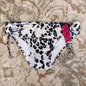 🦋Candie’s Bikini Bottom NWT - Size S